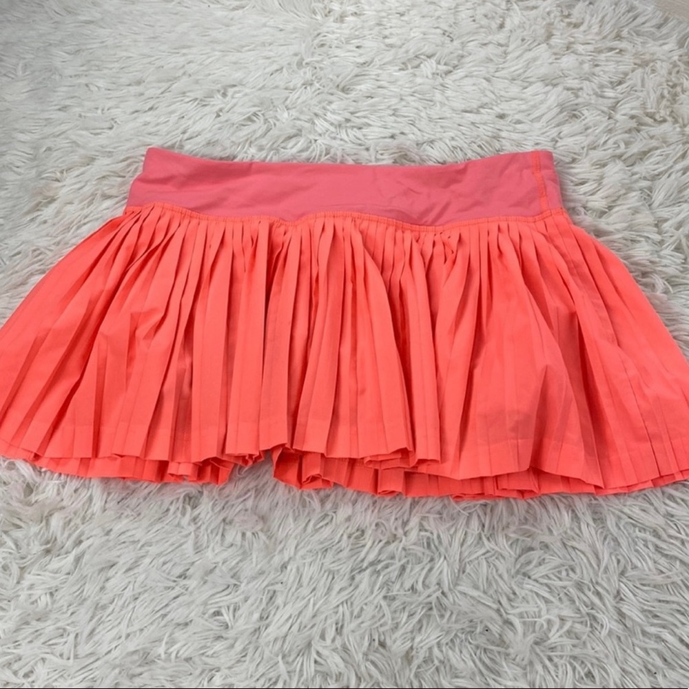 Lululemon pleat to street skirt II grapefruit women size 6